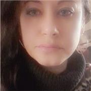 Insegnante laureata conservatorio impartisce lezioni di chitarra e solfeggio a livello amatoriale o professionale